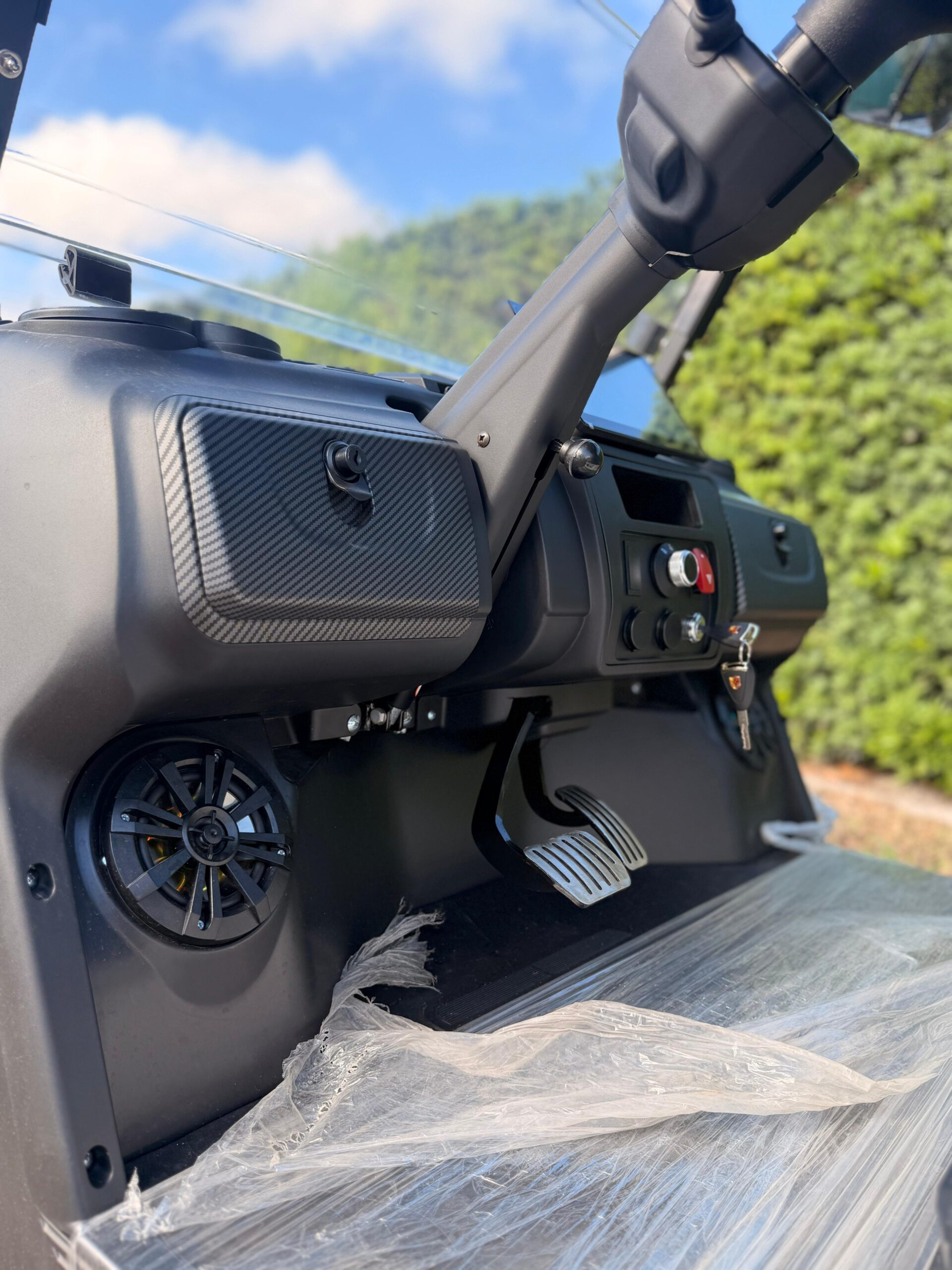 GOLF CART COALA - WHITE 4 SEATER - Image 7